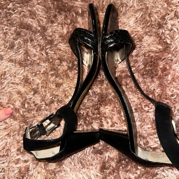 Donald J. Pliner Black snack print Strappy Women's Heels 9 party wedding - Picture 8 of 16